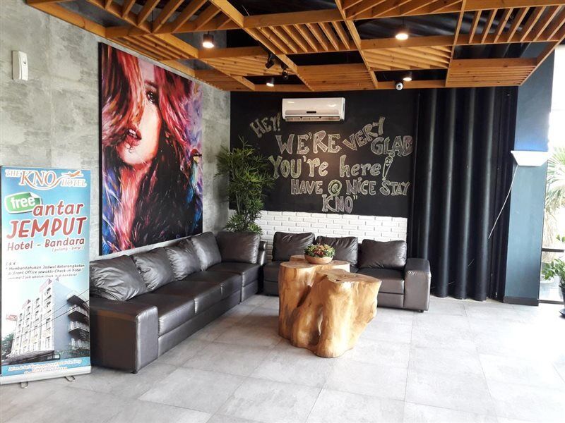 Crew Express Hotel Lubukpakam Екстериор снимка